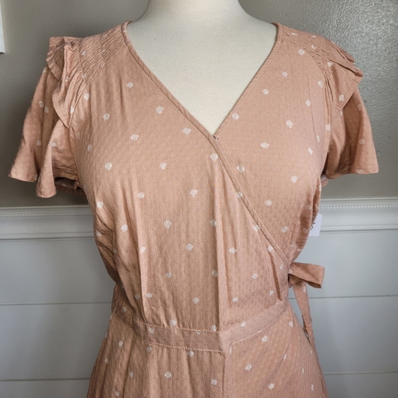 Universal Threads Pink Dot Wrap Around Dress - Picture 7 of 8